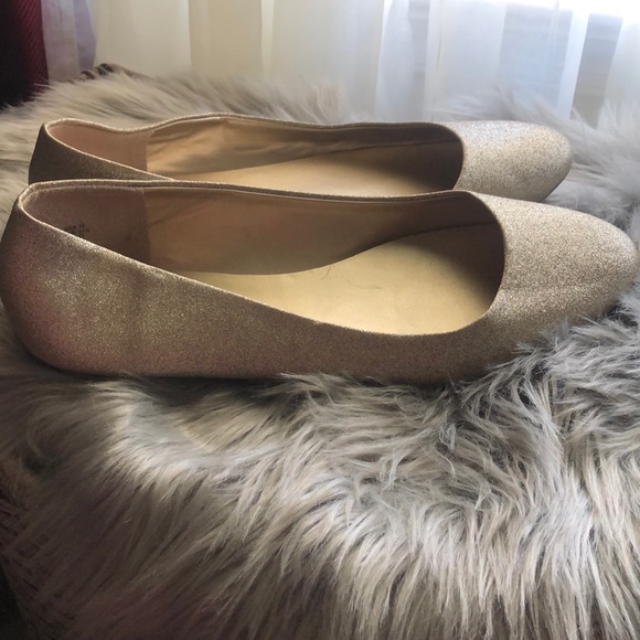 American Eagle Gold Sparkle flat size 10 - Picture 4 of 4